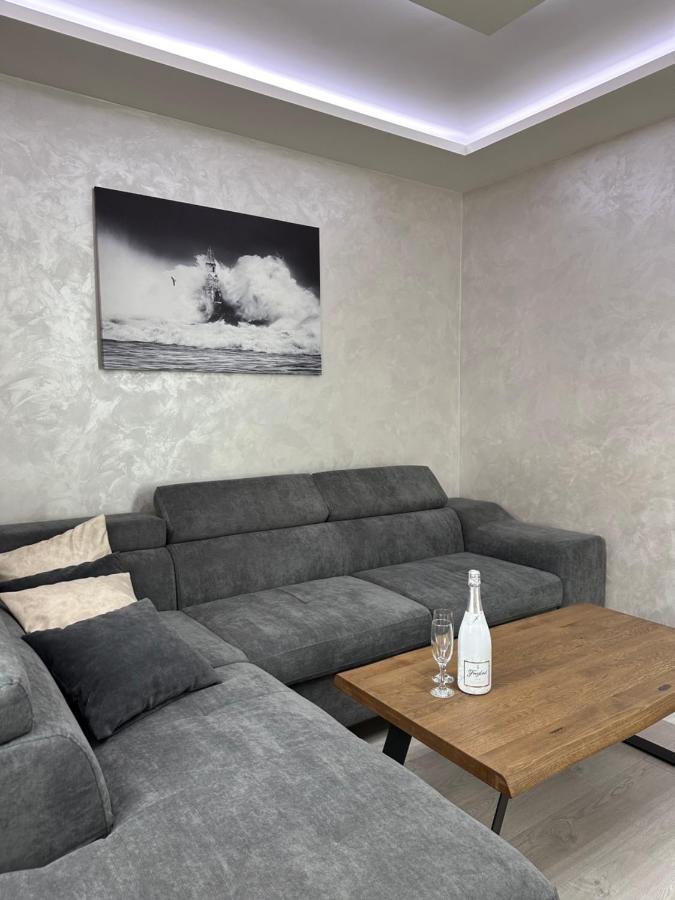 Елегантен Двустаен Апартамент Four Seasons Burgas Extérieur photo